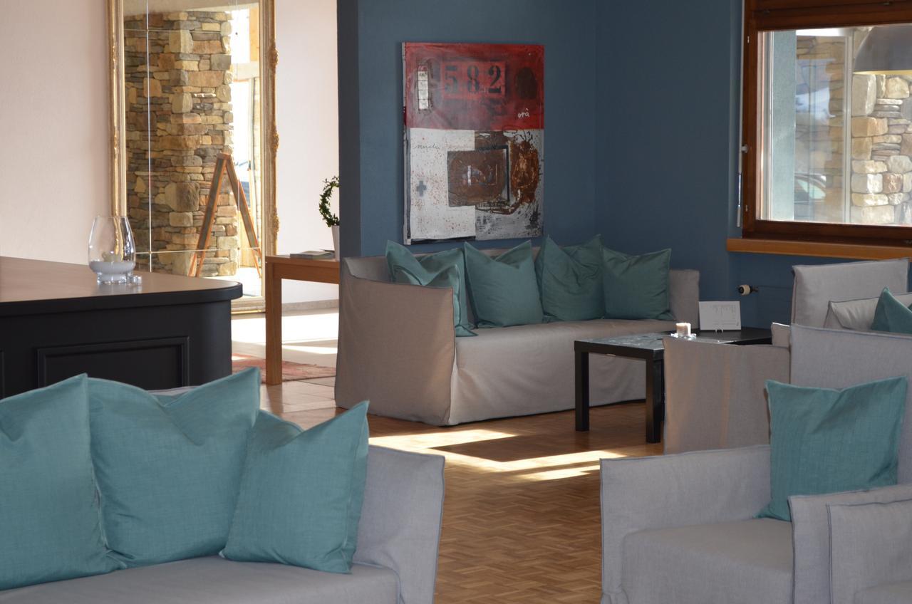 Hotel Miraval Cumbels Екстер'єр фото